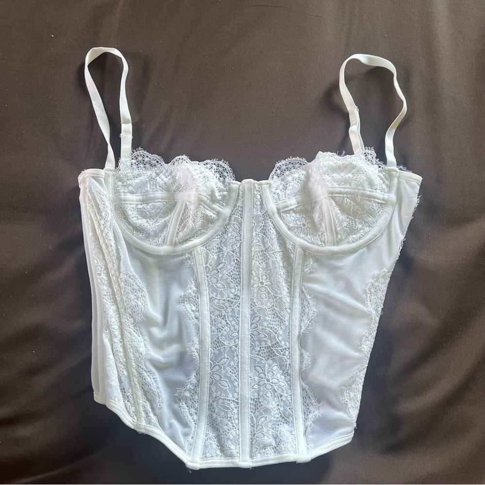 UO white corset